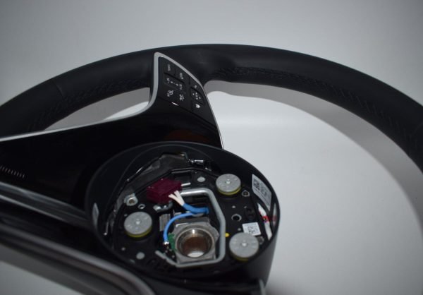 Mercedes Maybach Wooden Steering Wheel - Image 3