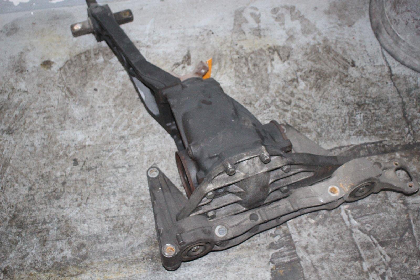 Mercedes-Benz Vito / V-Class W447 Rear Differential - Image 3