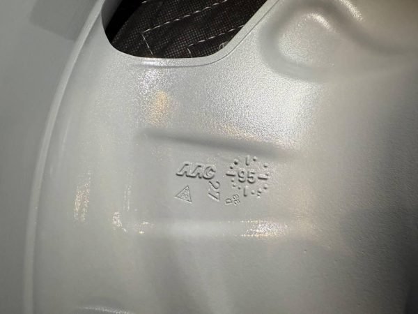 W124 17″ AMG Aero II Monoblock Wheels - Image 2