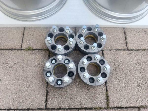 Staggered 2-Piece 17″ RH Alurad ZW2 Topline Wheels - Image 3