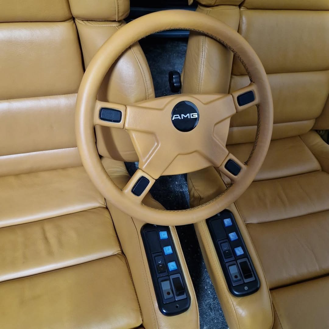 Recaro Classic Seats Pair – Palomino Leather and Steering wheel - Image 9