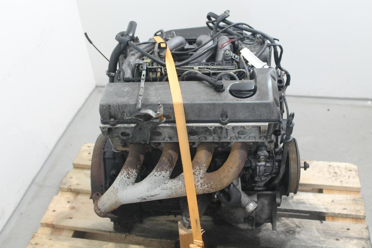 Mercedes-Benz OM601 Diesel I4 Engine 200D / 220D - Image 3