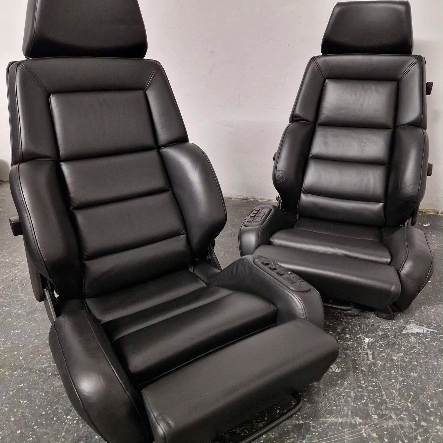 RECARO Classic Seats for Mercedes-Benz – Black Leather - Image 2