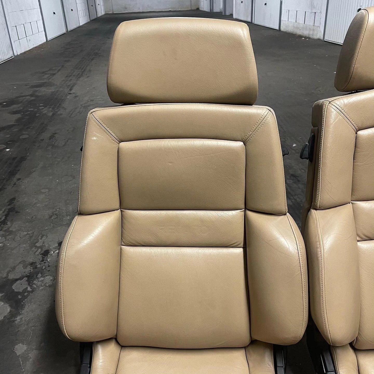 RECARO CSE Seats Pair – Beige Leather - Image 4
