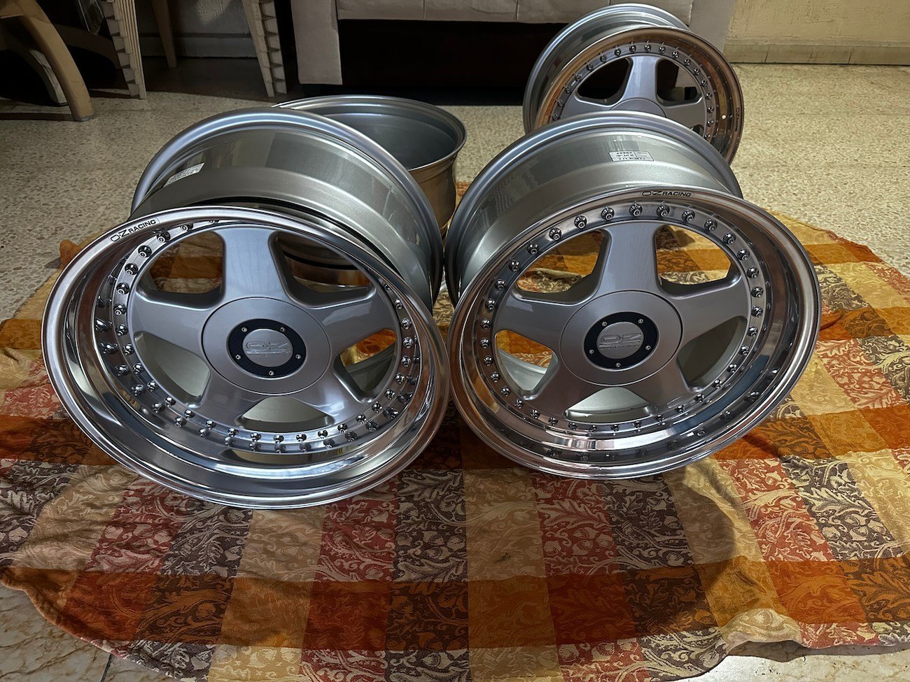 OZ Racing Futura 17″ 3-Piece Staggered Wheels - Image 6